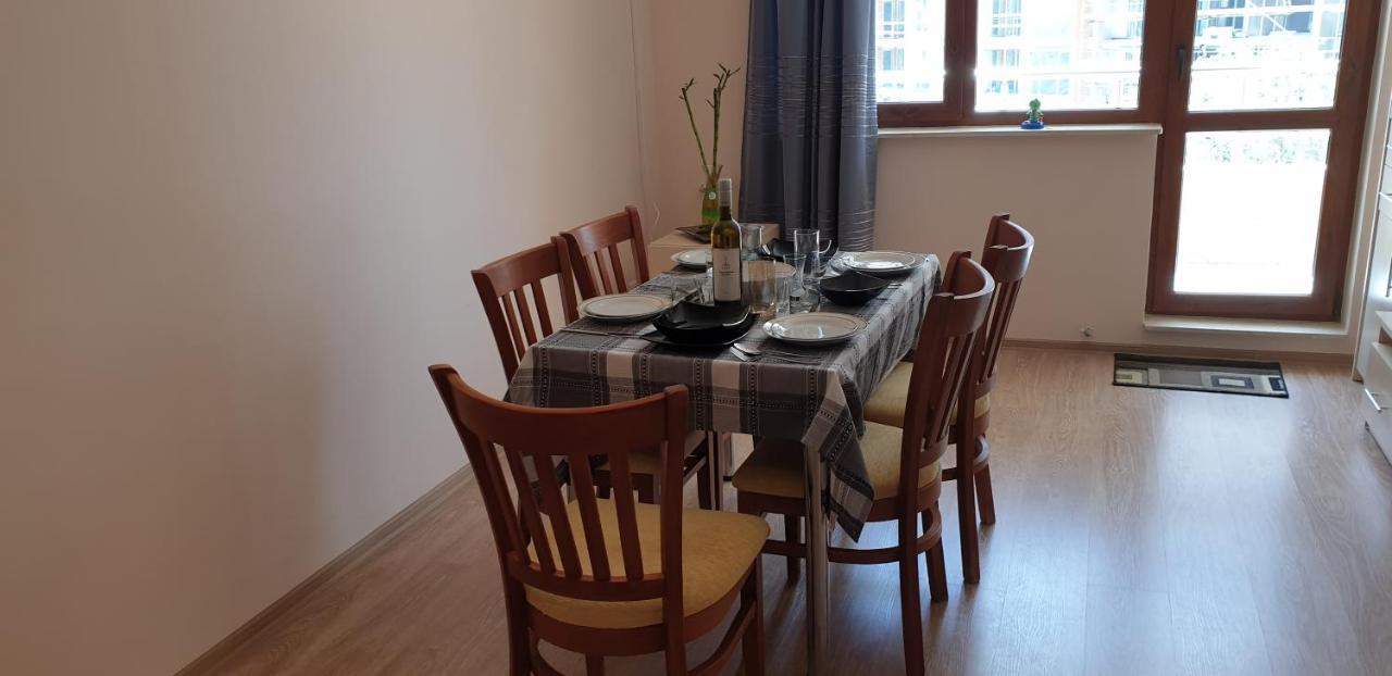 Family Holiday Apartments Breez 1 Varna Exterior photo